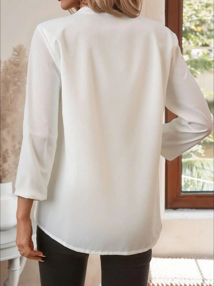 Emery™ | Elegante Blumenbluse