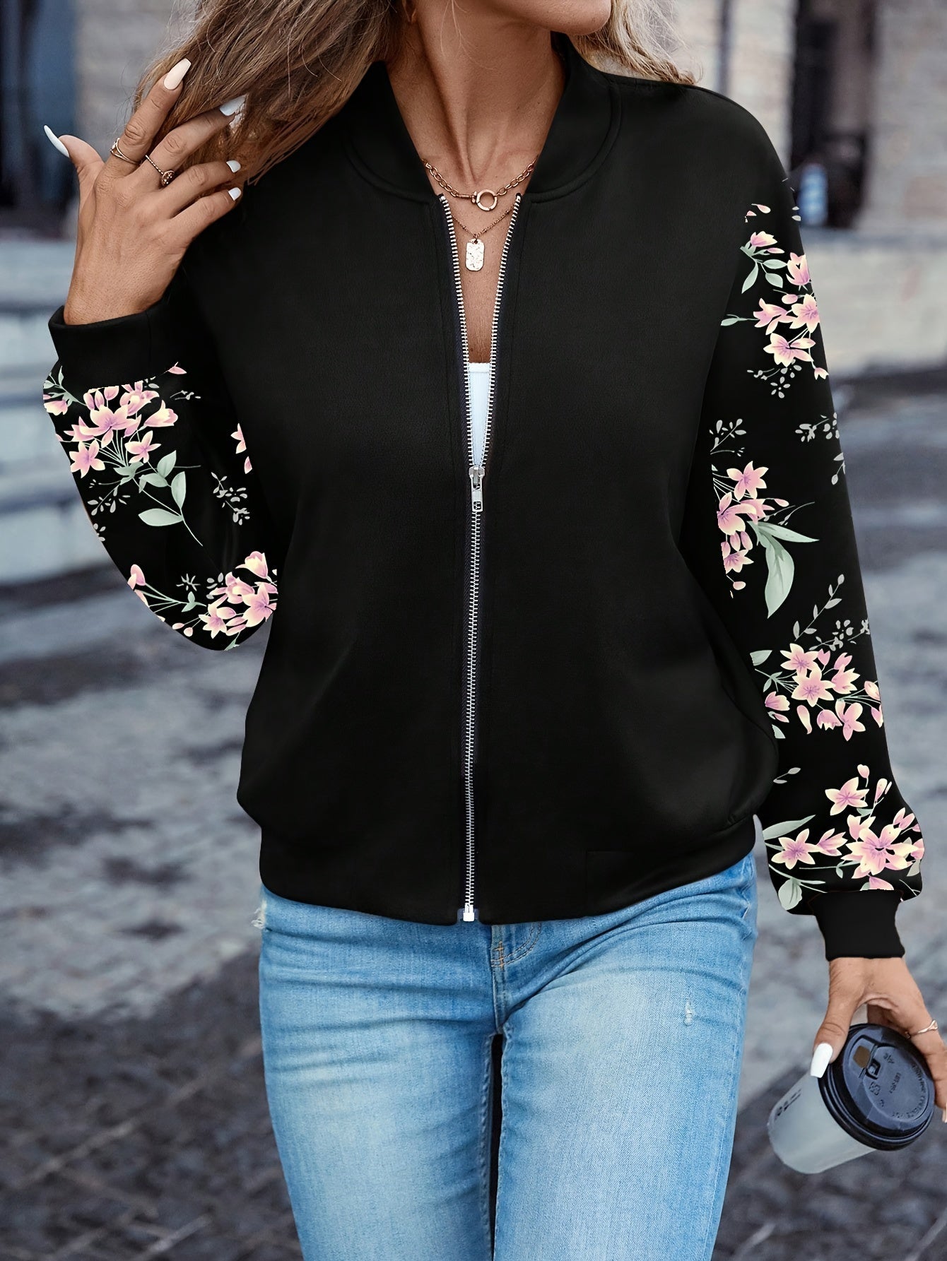 Odette™ | Elegante Jacke mit Blumenmuster