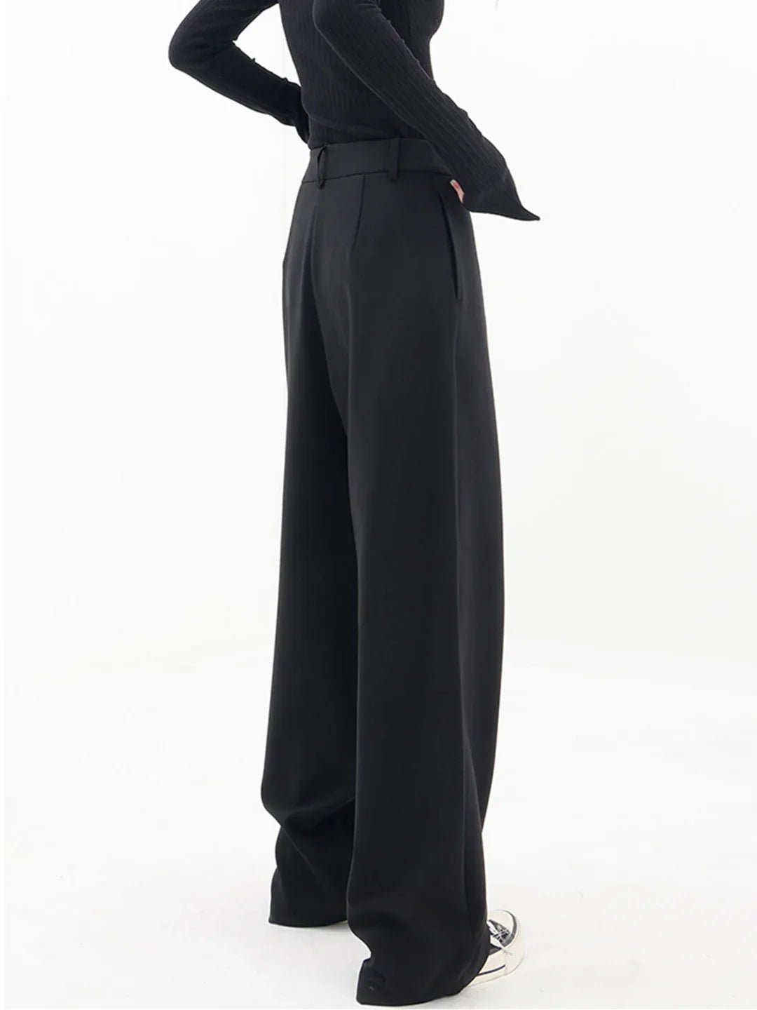 Narma™ | Asymmetrische Chic-Hose