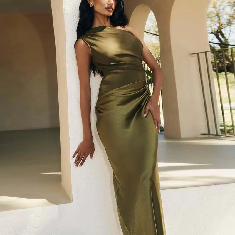 Kuri™ | Elegantes Kleid mit asymmetrischem Kragen