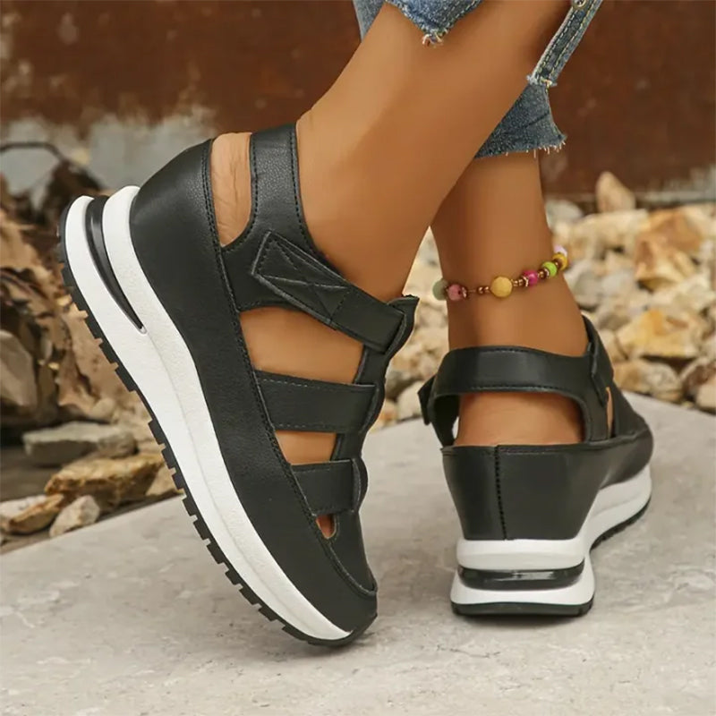 Sienna™ | Geschlossene Urban Sandalen